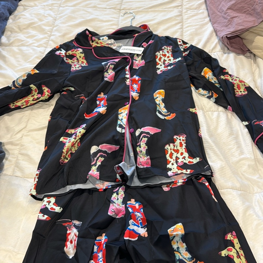 Cowboy boots pjs new with tags size small